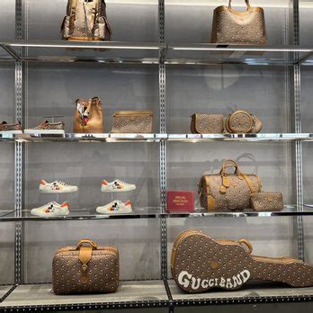 outlet gucci liguria|gucci outlet for women.